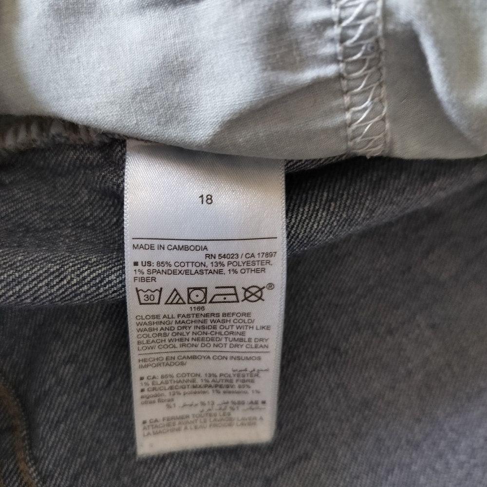 Old Navy Women's Mid Rise Boyfriend Blue Size 18 Preppy Grunge Minimalist - Picture 4 of 8